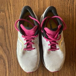 Saucony Womens Guide 14 S10654-55 White Gray Running Shoes Sneakers Size 10